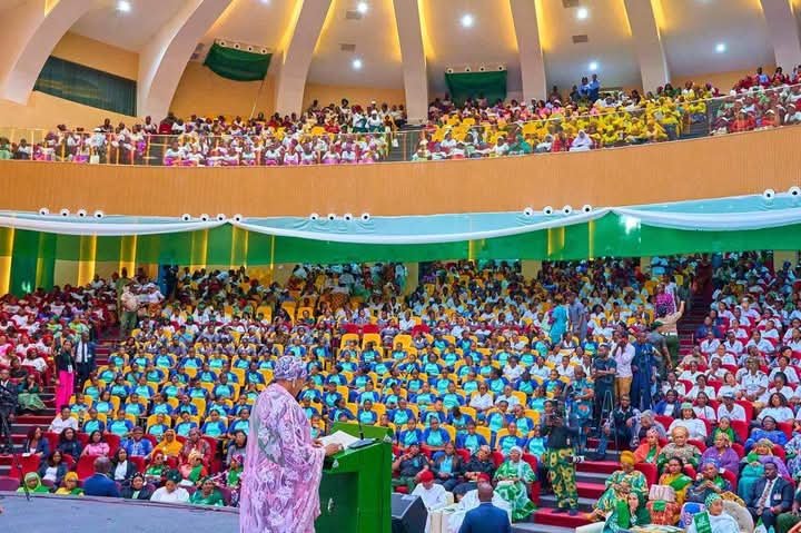 ESCONSE Student Nurses welcomes the Wife of the President of Nigeria